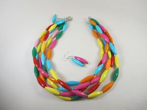 Ensemble de bijoux boucles d'oreilles collier en résine multicouche Double couleur de styles africains vintage pour femmes fête mariage par HD CRAFTS - Product Image 4