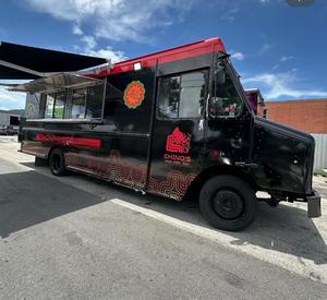 Remolque de camión de carro de comida móvil rápido de calle estándar con equipo de cocina Carro congelado personalizable ahora a la venta - Product Image 4