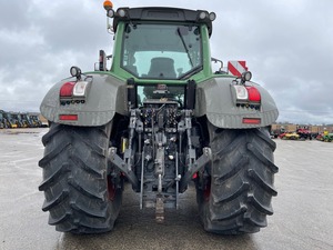 Rendimiento superior y eficiencia de combustible Tractor confiable Fendt 936 para granjas a gran escala disponible para la venta - Product Image 2