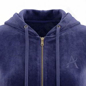 ชุดเซ็ทเสื้อฮู้ดครอปพิมพ์โลโก้ตามสั่ง ปี 2025 กางเกงจ็อกเกอร์ ทรงเรียบง่าย ชุดวอร์มซิป ลำลอง ผ้า 220gsm แยกชิ้น 2 ชิ้น สำหรับผู้หญิง ฤดูหนาว ระบายอากาศได้ดี - Product Image 4