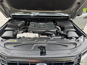 GX 550 Overtrail+ d'occasion avec moteur V6 bi-turbo - Product Image 3