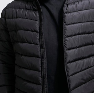Doudounes personnalisées à motifs élégants pour hommes Vente en gros Usine de vêtements d'extérieur d'hiver Manteaux pour hommes bouffants Veste d'extérieur fournisseur OEM - Product Image 5