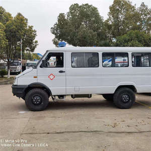 Ambulancia de Rescate de Emergencia de Eje Largo de 6 Metros con Sala de Diagnóstico y Tratamiento, Asientos de Cuero y Techo Panorámico - Product Image 4