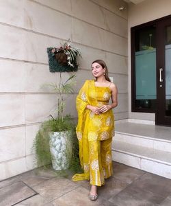 ชุดฮิญาบสำหรับเด็กผู้ชายชุดอาหรับซาอุดิอาระเบียผ้าซาตินประดับลูกปัดสีชมพู - Product Image 2