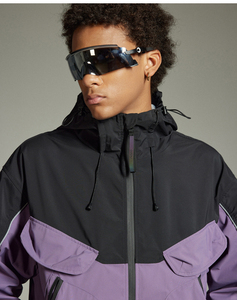 Hermoso estilo Conjuntos personalizados para hombres Ropa de calle ligera Chándal de nailon Conjunto de pantalones cortos cortavientos para hombres - Product Image 5