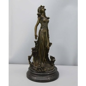Escultura de Dama en Bronce Hecha a Mano para Diseño de Interiores y Coleccionistas de Arte - Product Image 2