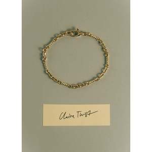 Pulsera Claire de Cadena Trenzada Chapada en Oro y Rodio de 18K con Dijes de Estilo Religioso con Diamantes, Ideal para Regalo - Product Image 2