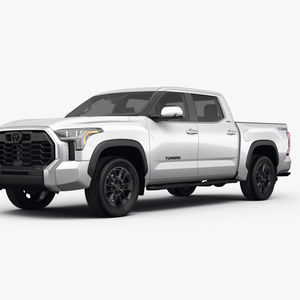 Toyota Tundra Platinum HV CrewMax Cab 4WD 2023, légèrement utilisée, propre et en parfait état - Product Image 2