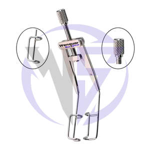 Spéculum oculaire réglable de 14 mm en acier inoxydable, instrument chirurgical avec rétracteur manuel et lames fenestrées de 5 mm de profondeur - Product Image 4