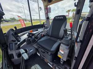 Miniexcavadora Diesel Kubota KX040-5 en Venta – Excavadora Compacta Hidráulica de 4 Toneladas con Motor Diesel para Construcción - Product Image 6