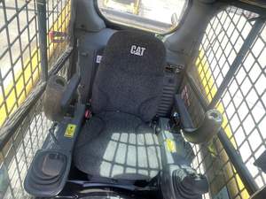 2018 Caterpillar 242D Minicargador - Product Image 6