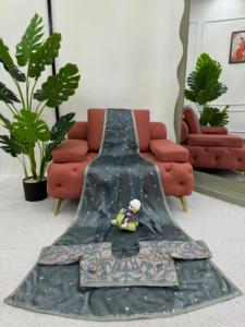 Nouveau Style Tendance Faux Georgette Fantaisie Prêt à Porter Séquence Patch Travail Saree et Fullstitched Blouse Saree pour les Femmes Porter - Product Image 4