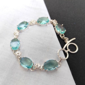 สร้อยข้อมือชุบเงินปรับได้สีฟ้าบุษราคัมคริสตัลเหลี่ยมเพชรพลอยแฟชั่นเครื่องประดับเพชรหลักขายส่ง - Product Image 1