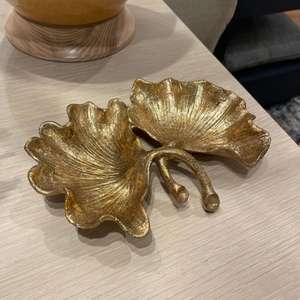 Bols et plateaux de luxe en laiton feuille d'érable décor à la maison de haute qualité vaisselle de mariage technique polie à prix économique - Product Image 1