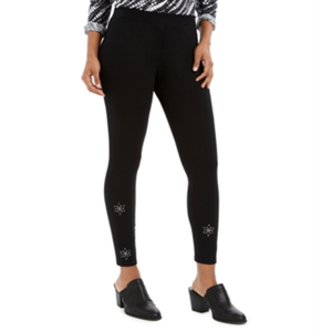 Leggings de mujer Style & Co negros con adornos de copo de nieve, talla M pequeña, elásticos de punto con elastano, control de abdomen y cintura con logo estampado. - Product Image 1