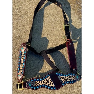 Licol en cuir de qualité supérieure pour chevaux, disponible à prix de gros auprès d'un exportateur et fabricant indien, en vente - Product Image 1