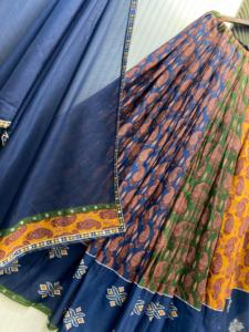 Rayonne imprimée lourde de qualité supérieure jaune bleu Lehanga Choli travail exclusif Choli pour Navratri Festival spécial femmes fille porter - Product Image 5