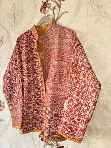 Venta al por mayor Lote Indio Vintage Chaqueta corta Kantha Chaqueta acolchada de algodón hecha a mano Ropa de mujer Abrigo de invierno - Product Image 2