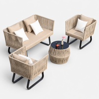 Ensemble de canapés d'extérieur au design nordique pour cour, patio, balcon - Trois places, résistant à l'eau, en rotin tressé, coussins amovibles et lavables