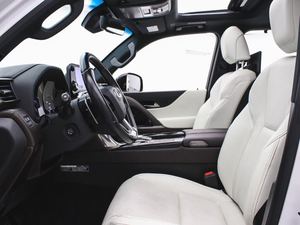 Lexus LX 600 2022, luxe, transmission intégrale, conduite à gauche, 6 places - Product Image 2