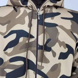 Ensemble de survêtement unisexe 2 pièces couleur personnalisée, motif camouflage à capuche confortable pour le sport et les vêtements décontractés - Product Image 4
