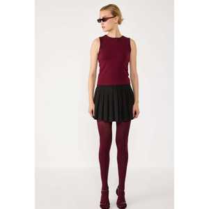 Blusa Casual para Mujer con Logotipo Bordado en la Parte Delantera, Cuello Redondo, Manga Corta, Poliéster, Corte Regular, Tejido de Punto - Product Image 2