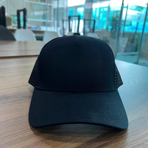 Le chapeau Pro Tour Rope pour golfeurs est une casquette de performance Snapback élégante en tissu résistant à l'eau, parfaite par tous les temps - Product Image 4