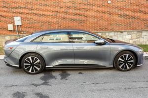 AUTO ELÉCTRICO EXTREMADAMENTE LIMPIO 2025 LUCID AIR GRAND TOURING 819-HP DOBLE MOTOR AWD LISTO PARA ENTREGA - Product Image 5