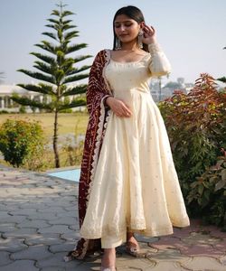 Venta al por mayor en línea Vestidos de mujer Proveedor Ropa Casual Elegante Sexy vestido Moda India pakistaní - Product Image 6