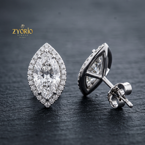 Boucles d'oreilles clous en or 14 carats plaqué or, diamants de laboratoire brillants certifiés IGI, Zyorio Jewels, cadeaux vintage pour fêtes et mariages - Product Image 5