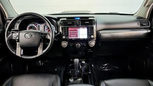 2021 utilisé To-yo-ta 4 _ Run-ner Venture Edition 4WD - Product Image 3