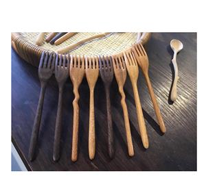 Meilleure vente sculpté à la main torsadé Acacia bois cuillère à salade ensembles d'outils de cuisine fête mariage vaisselle maison fête Restaurant cadeaux - Product Image 5