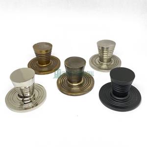 Perillas de latón macizo para armario, pomos con acabado personalizado acanalado, herrajes para cajón, tirador de muebles, fabricante al por mayor - Product Image 1