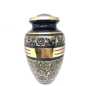Urne funéraire en laiton pour adultes, pour cendres, design gravé noir et or, fournitures funéraires en aluminium, urnes pour cendres humaines - Product Image 4
