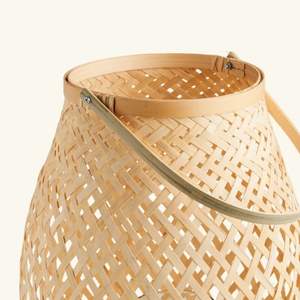 Lámpara de mesa de ratán moderna con pantalla tejida a mano, estilo de diseño rústico para dormitorio interior - Product Image 3