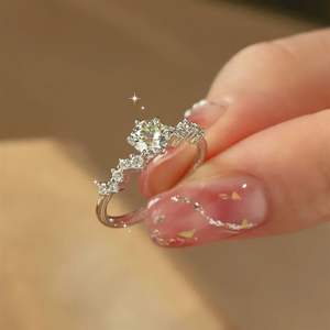 Anillo de Compromiso de Moissanita de 6.5mm y 1 Quilate, Corte Brillante, VVS1, Diseño de Nieve, Clásico, Plata 925, Personalizado, Anillo de Boda para Mujer, Regalo - Product Image 4