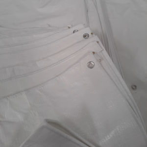 Tamaños y colores personalizados 100gsm-250gsm Lona de PE virgen Tela de estilo liso impermeable súper fuerte - Product Image 1