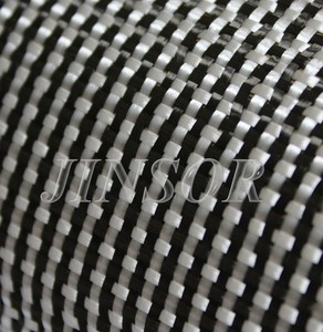 Tela de tejido liso de fibra de carbono UHMWPE 190gsm para uso industrial - Product Image 6