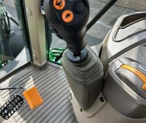 Venta al por Mayor de Tractor Agrícola JOHN DEERER 6130M 2023 con Motor de 100HP, Rodamientos y Caja de Cambios - Product Image 5