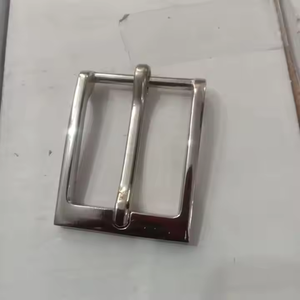 Cinturón de pasador deslizante de metal plateado para hombre con logotipo grabado con láser de forma cuadrada de alta calidad con latón de alta calidad para hebilla - Product Image 1