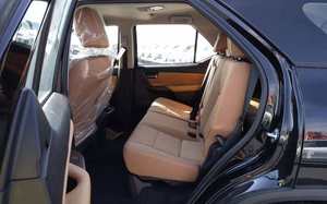 VENTES FLASH - TOYOTA FORTUNER PREMIUM 2.7L ESSENCE AUTOMATIQUE D'OCCASION - Product Image 6