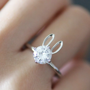 Anillo solitario de diamante cultivado en laboratorio de corte redondo de 1,00 quilates, forma de conejo, regalo de cumpleaños para Joyería Fina, oro blanco de 14 quilates - Product Image 2