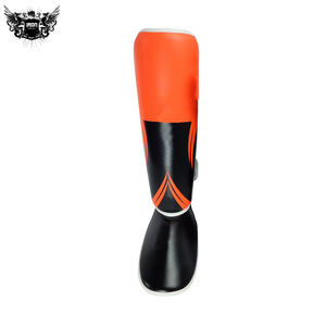 2023ชุดป้องกันหน้าแข้งหนังสำหรับผู้ใหญ่น้ำหนักเบาพิมพ์โลโก้ได้ตามต้องการ - Product Image 3