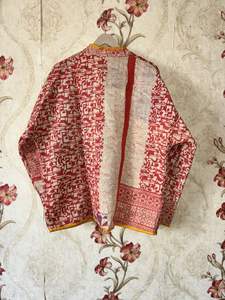 Venta al por mayor Lote Indio Vintage Chaqueta corta Kantha Chaqueta acolchada de algodón hecha a mano Ropa de mujer Abrigo de invierno - Product Image 4