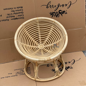 Chaise avec nœud de poupée en rotin de qualité supérieure Chaises pour enfants personnalisées pour le salon et la conception minimaliste des bébés et des enfants - Product Image 2