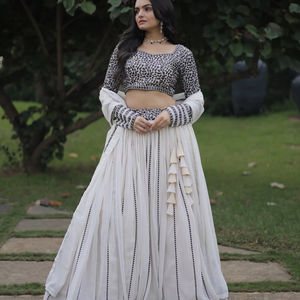 El último diseñador Faux Georgette con lentejuelas bordadas trabajo Lehenga Choli por Fab Zone - Product Image 1