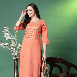 Conjunto de Kurti de línea A de algodón bordado de último diseñador listo para mujer para todas las ocasiones, ropa de boda, vestidos indios, venta a granel - Product Image 1