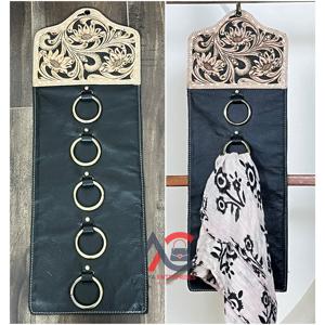 Organisateur de foulards et de chiffons en cuir véritable de qualité supérieure, fait à la main, avec des motifs floraux et un design multi-anneaux, décoration rustique de style western - Product Image 1