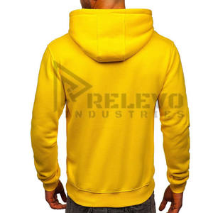 Sudadera con Capucha Lisa Amarilla para Hombre, 100% Algodón, Transpirable y de Secado Rápido, Lista para el Invierno, Diseño Personalizable, Fabricada en Pakistán - Product Image 3