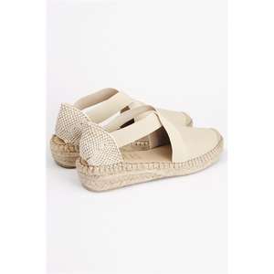 Alpargata cerrada con cuña baja - Product Image 3